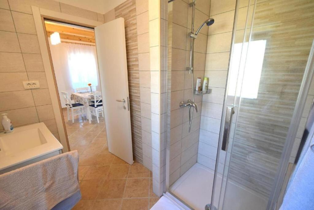 Insula Insule - Rustic & Peaceful Apartment
