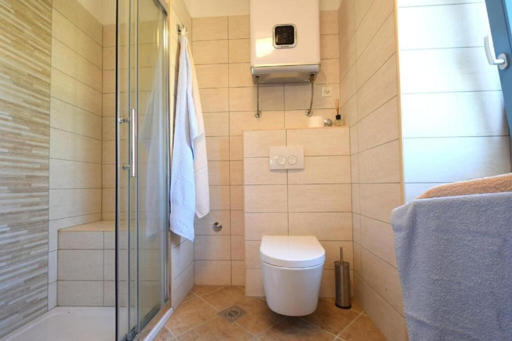Insula Insule - Rustic & Peaceful Apartment *