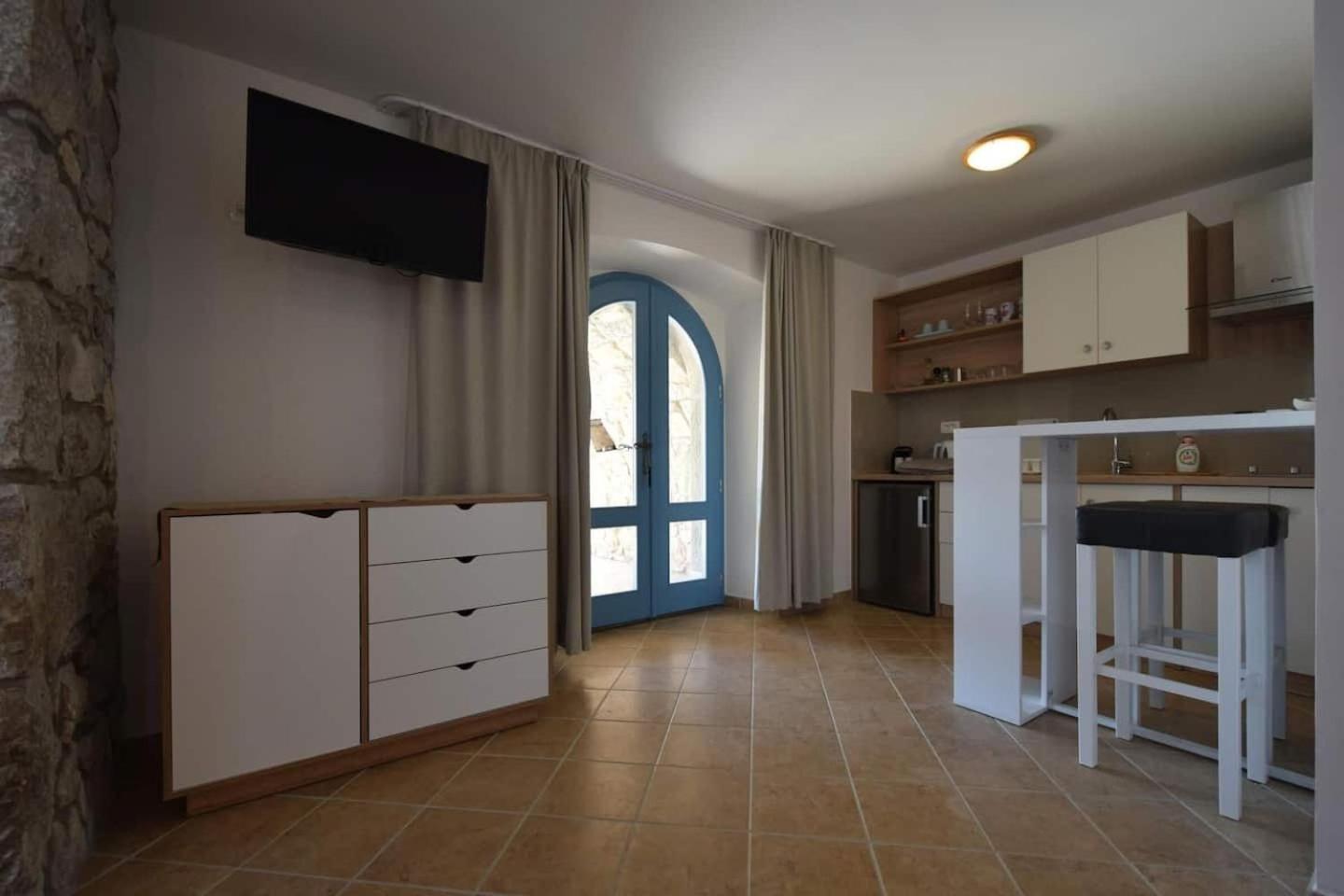 Insula Insule - Rustic & Peaceful Skrbcici