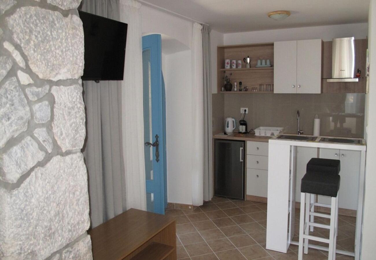 Insula Insule - Rustic & Peaceful